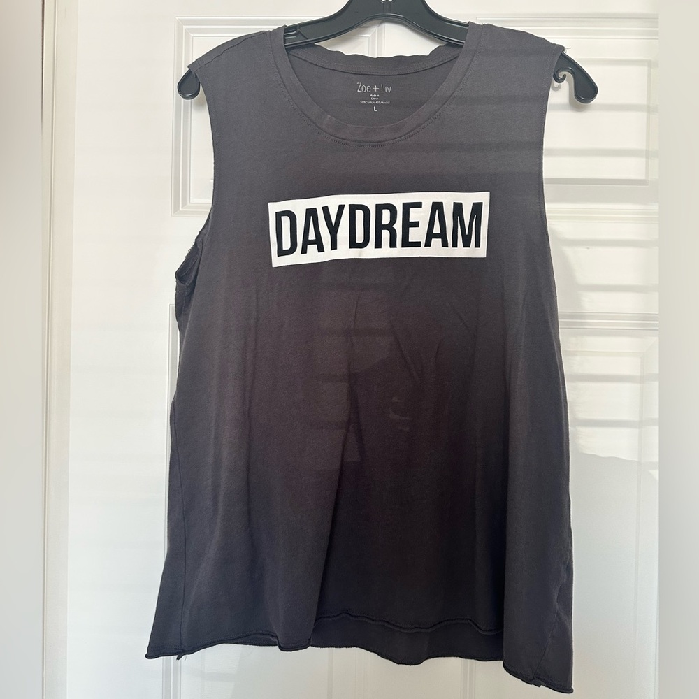 NWOT* Zoe + Liv Graphic Muscle Tank - Size Large - Picture 1 of 3